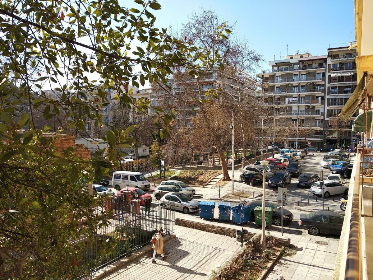 Metro Apartment Солун Екстериор снимка